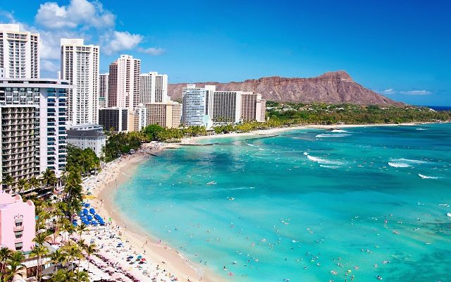 Hawaii Offering Free Hotel Stays