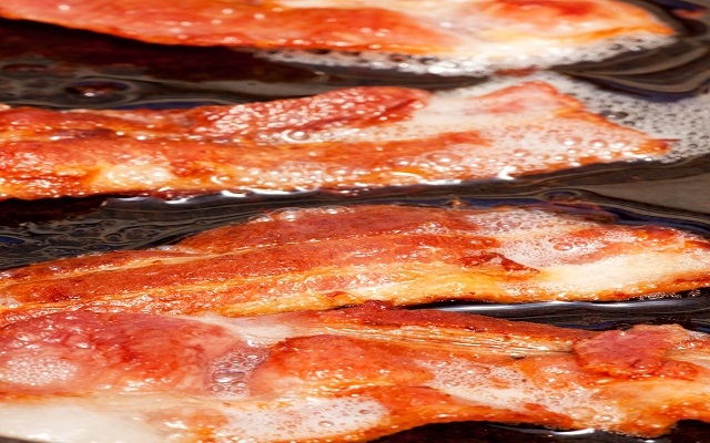 TikTok’s Viral Twisted Bacon Recipe Is Soft And Crispy