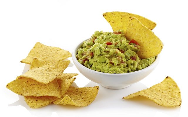 There’s a Copycat Chipotle Guacamole Recipe Floating Around Online