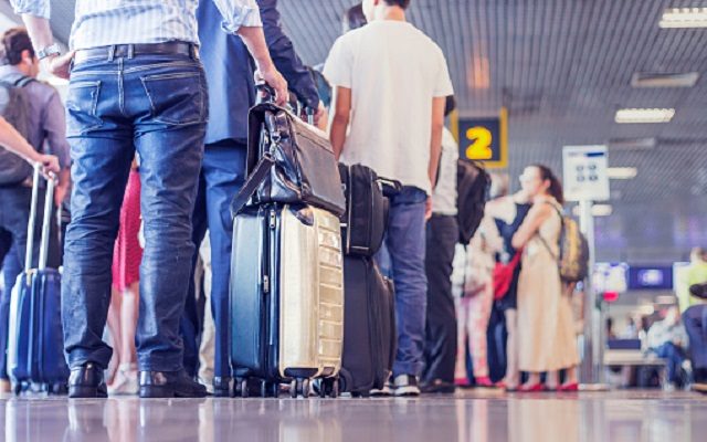 Holiday Travel Safety tips Amid Omicron Concerns