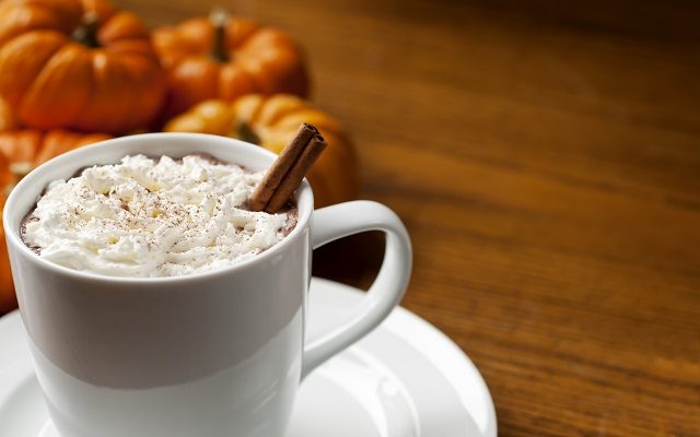The #1 Healthiest Pumpkin Spice Latte, Says Dietitian