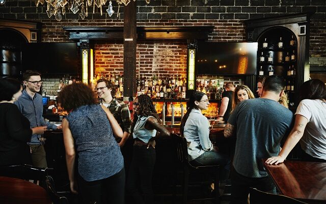 Iowa Bar Offers Cocktails & Karaoke — But No Alcohol