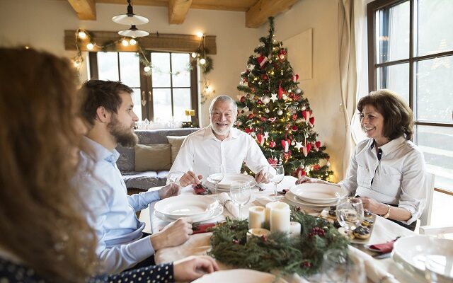 Americans Can Only Tolerate 4 Hours With Family