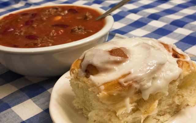 <h1 class="tribe-events-single-event-title">St. Paul Lutheran Church Chill & Cinnamon Roll Supper 🍲</h1>